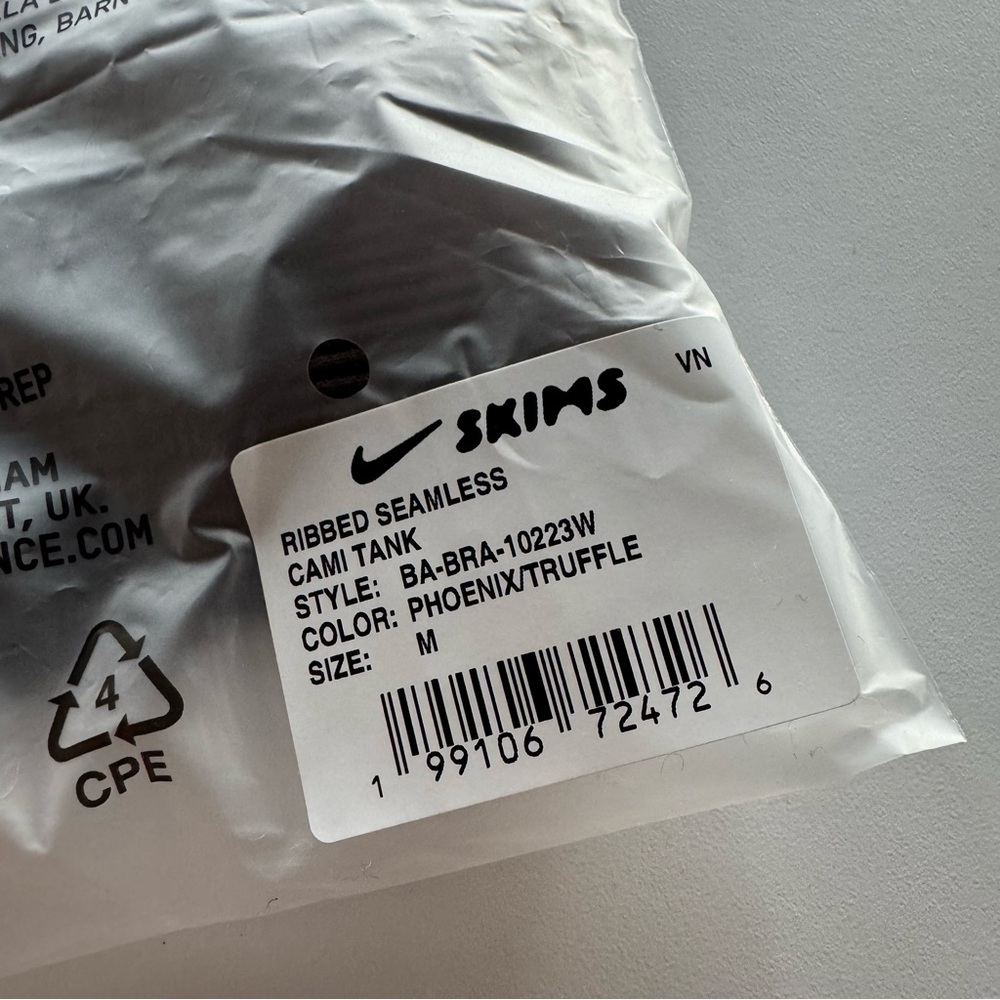 Nike SKIMS Ribbed Seamless Cami Tank - Phoenix Truffle - Medium - Picture 2 of 8
